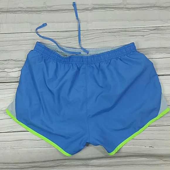 Nike shorts - Picture 2 of 4